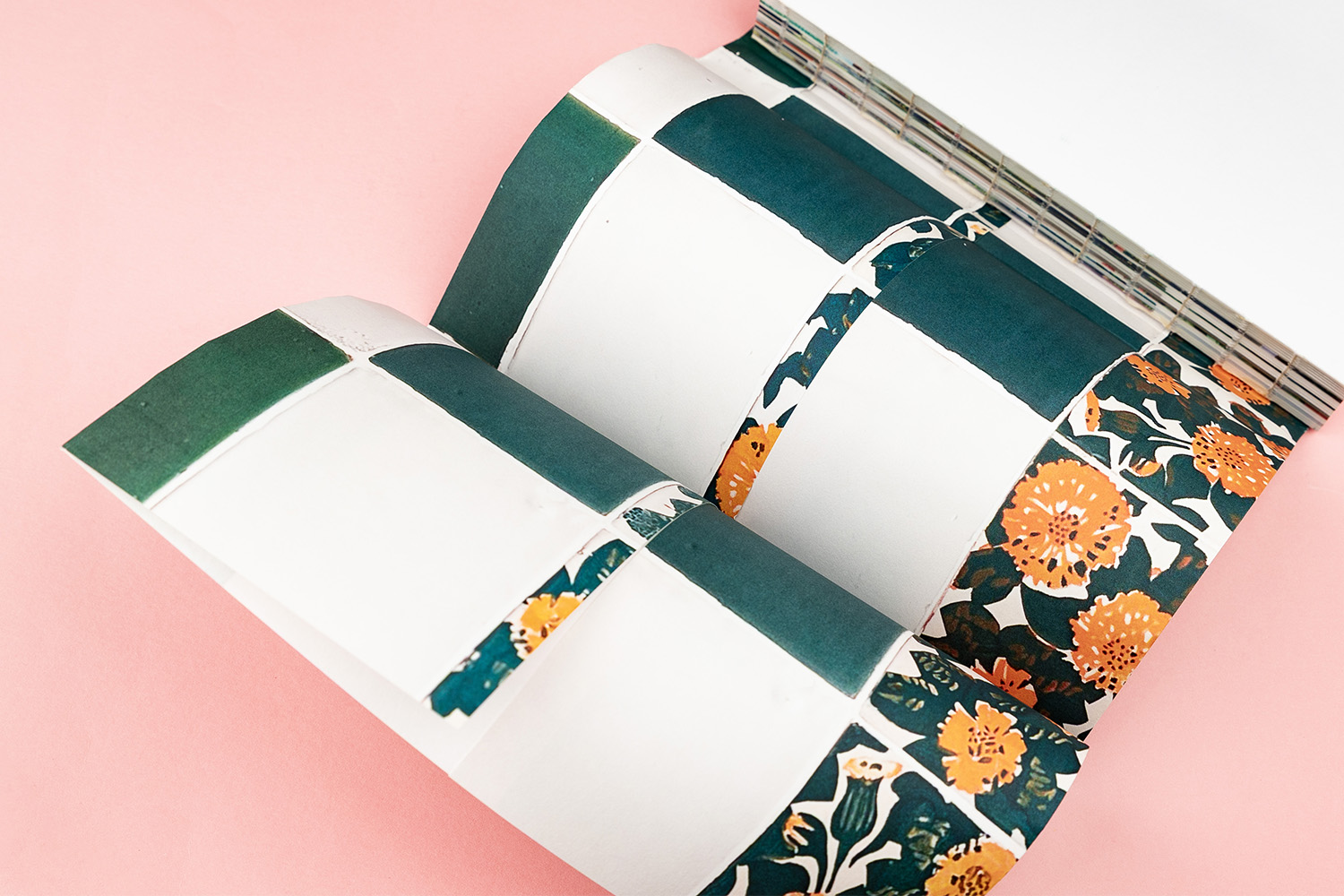 Libro Offset arena white rough fedrigoni paper Gaudí Casa Vicens