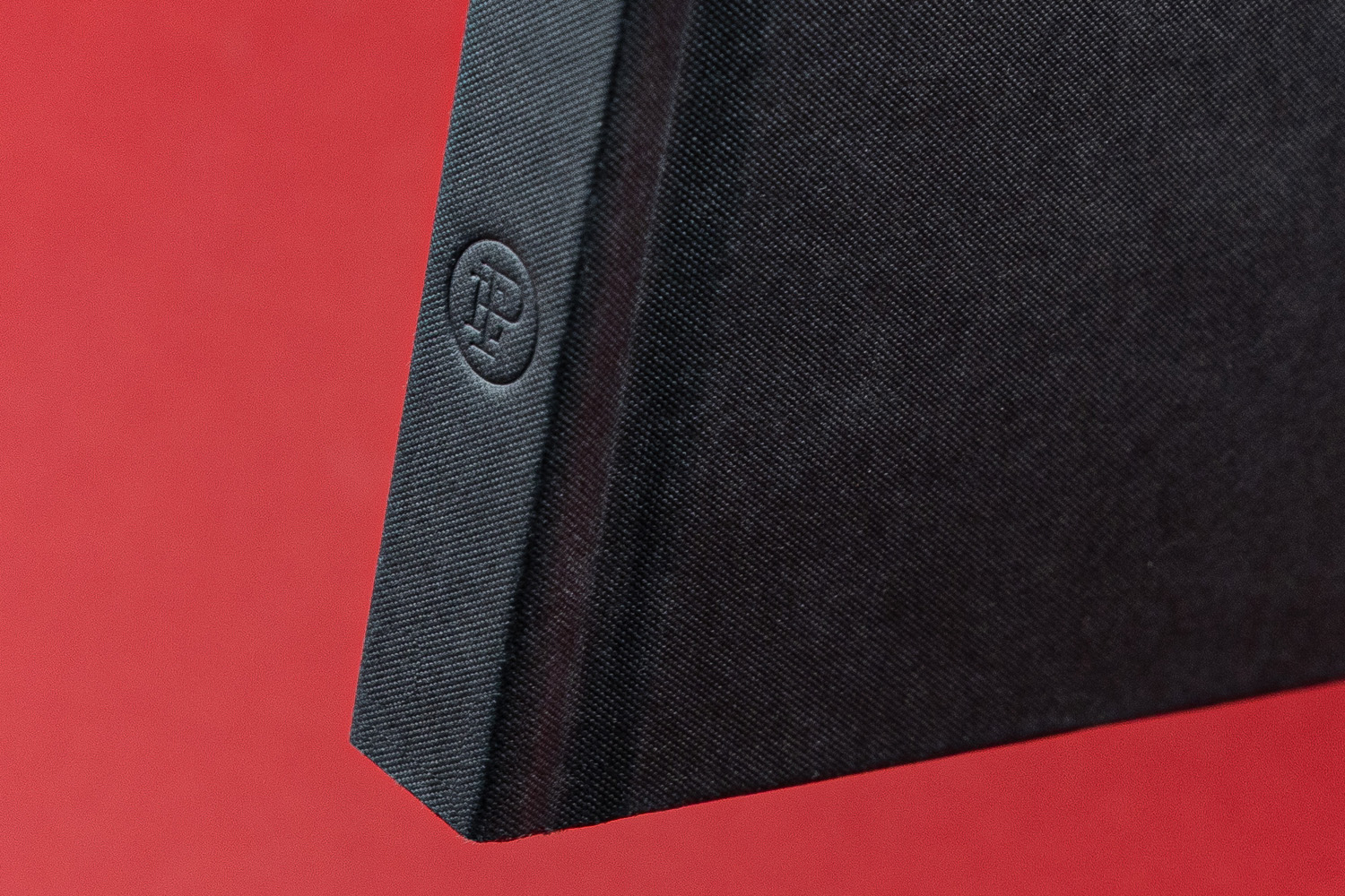 Etnia Barcelona Pellicer binding book