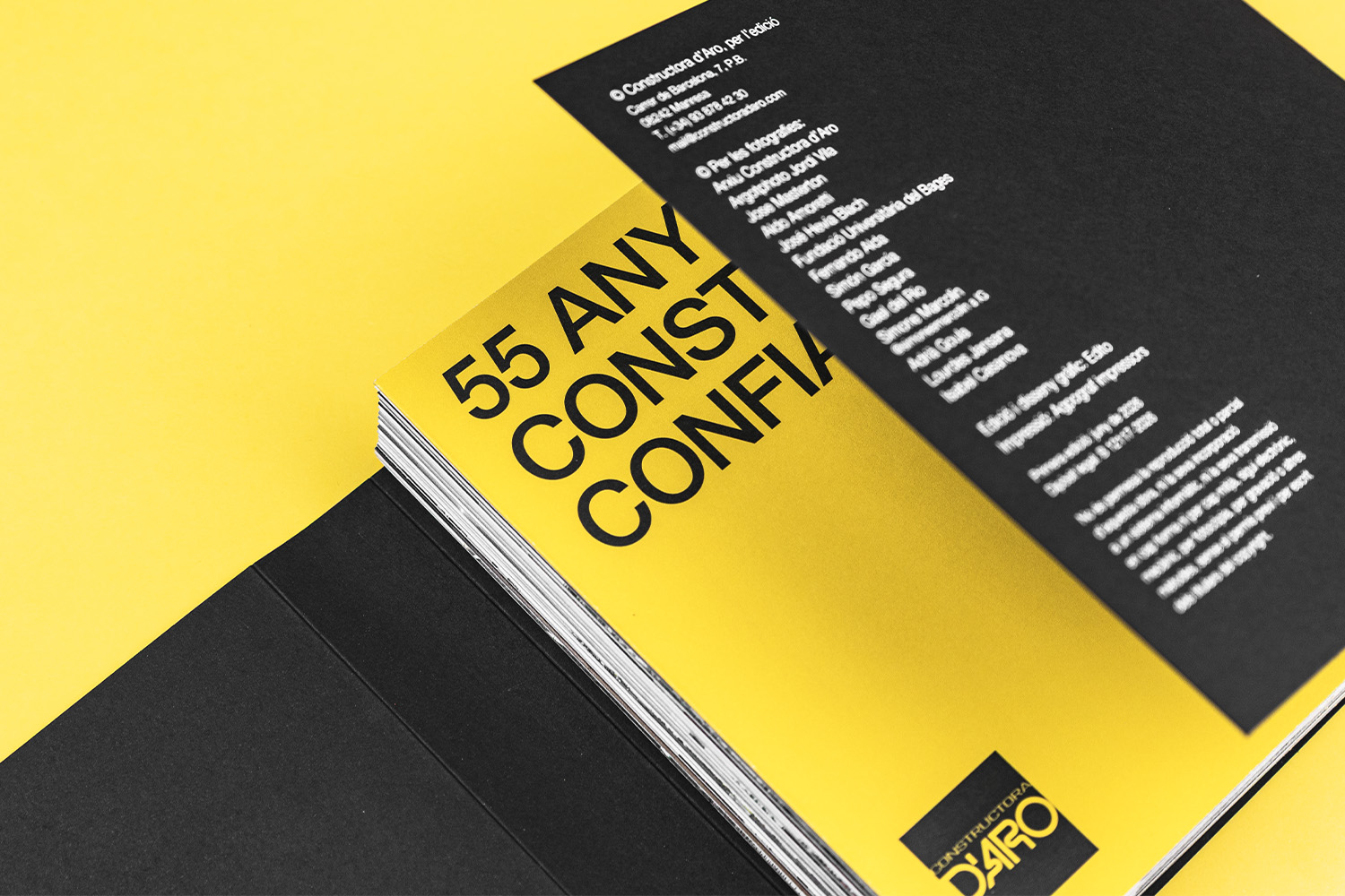 Construccions d'Aro book white silk screen printing