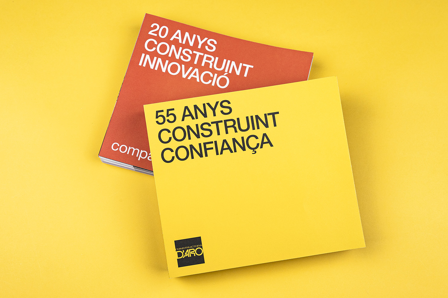 Construccions d'Aro compact habit llibre commemoratiu
