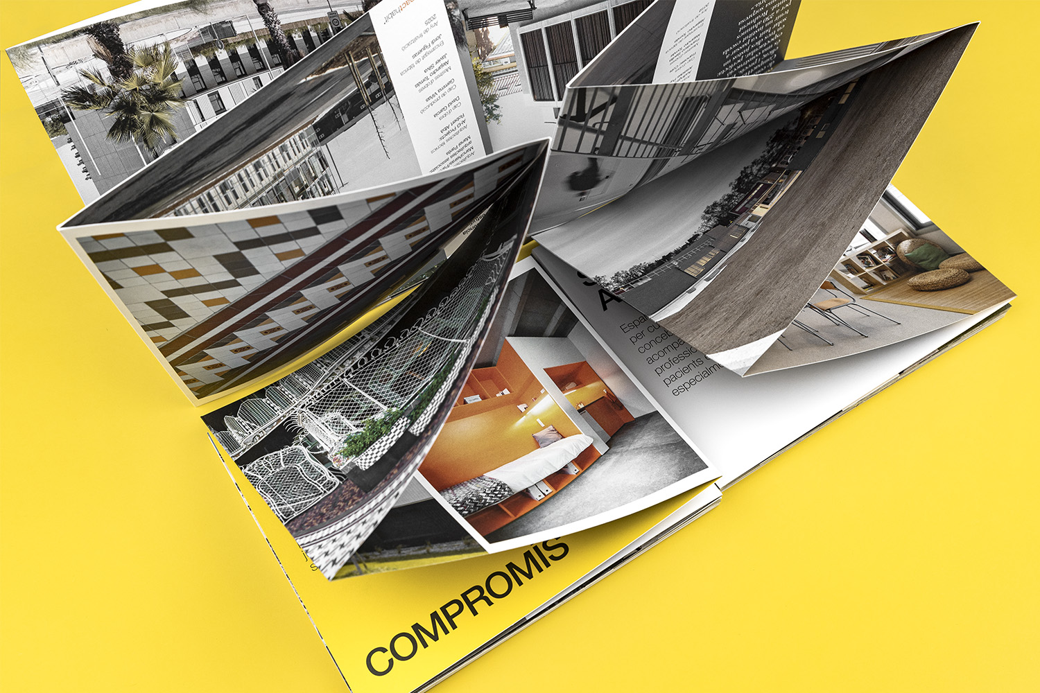 Construccions d'Aro leporello corporate book